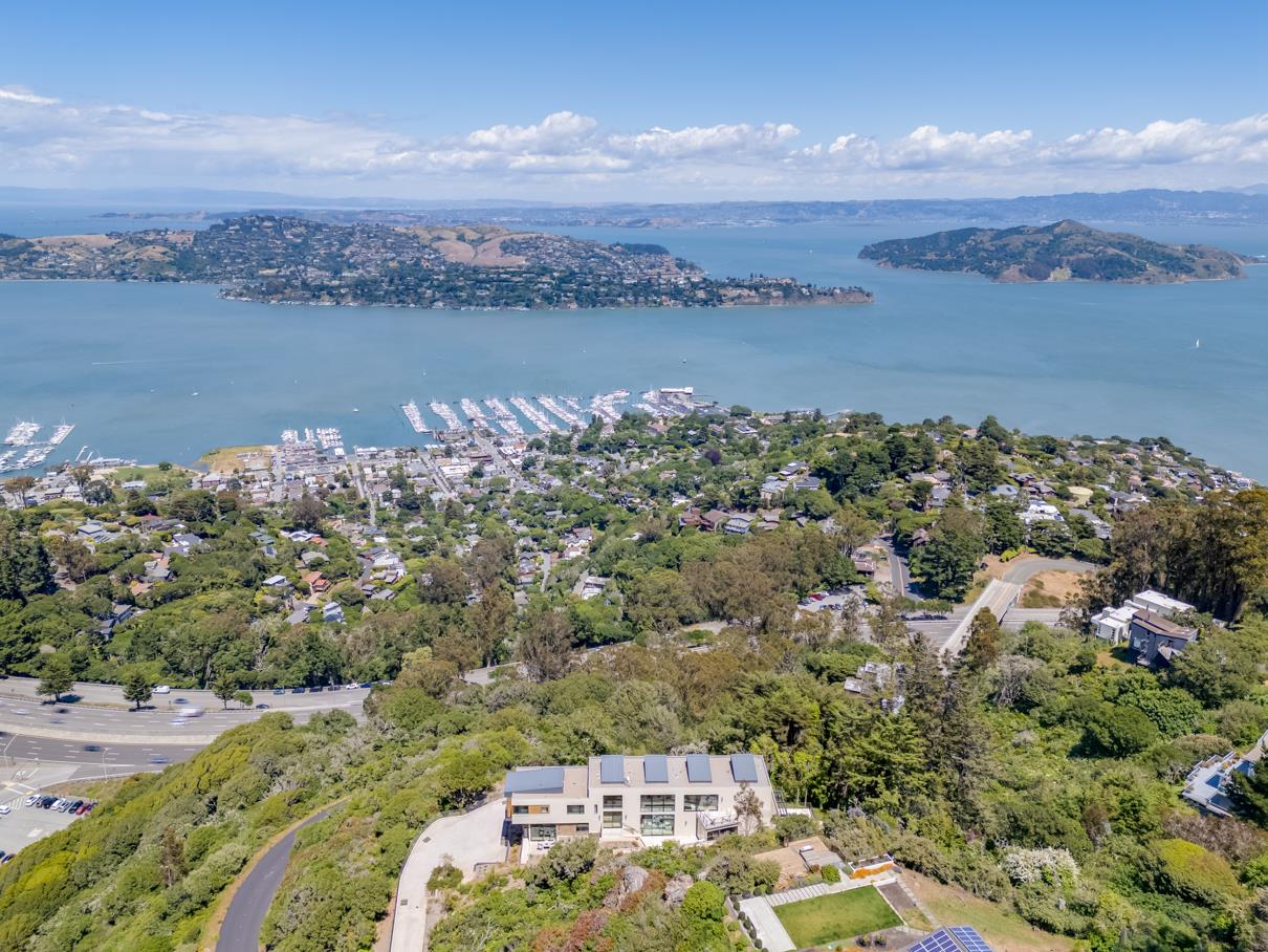 Detail Gallery Image 100 of 102 For 3 Wolfback Ridge Rd, Sausalito,  CA 94965 - 5 Beds | 5/1 Baths