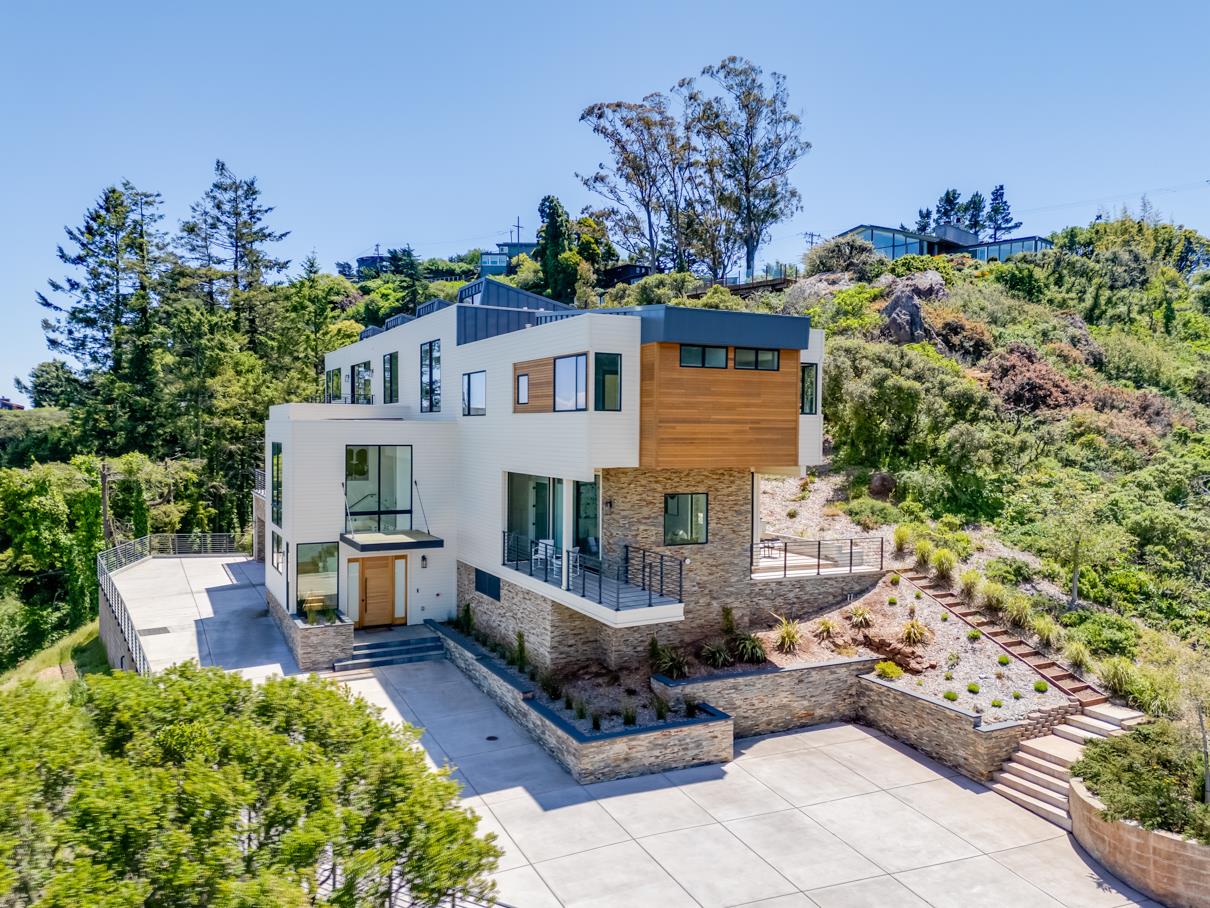 Detail Gallery Image 12 of 102 For 3 Wolfback Ridge Rd, Sausalito,  CA 94965 - 5 Beds | 5/1 Baths