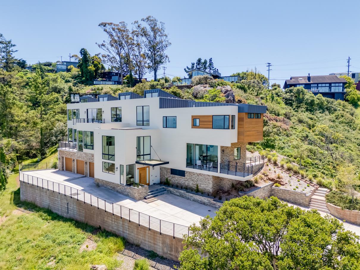 Detail Gallery Image 8 of 102 For 3 Wolfback Ridge Rd, Sausalito,  CA 94965 - 5 Beds | 5/1 Baths