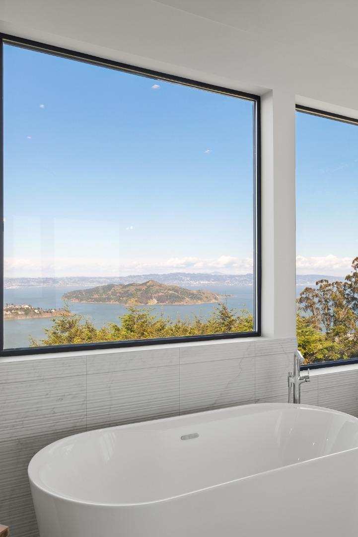 Detail Gallery Image 93 of 102 For 3 Wolfback Ridge Rd, Sausalito,  CA 94965 - 5 Beds | 5/1 Baths