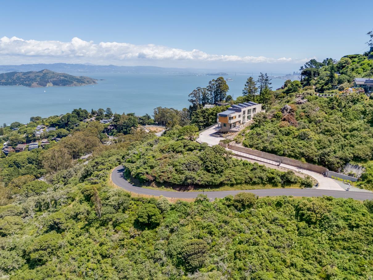 Detail Gallery Image 95 of 102 For 3 Wolfback Ridge Rd, Sausalito,  CA 94965 - 5 Beds | 5/1 Baths