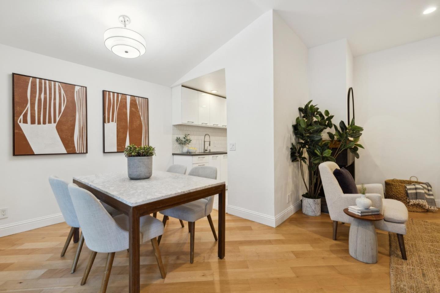 Detail Gallery Image 12 of 41 For 500 W Middlefield Rd #164,  Mountain View,  CA 94043 - 1 Beds | 1 Baths