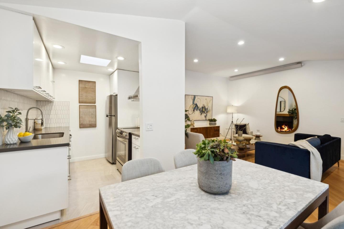 Detail Gallery Image 14 of 41 For 500 W Middlefield Rd #164,  Mountain View,  CA 94043 - 1 Beds | 1 Baths