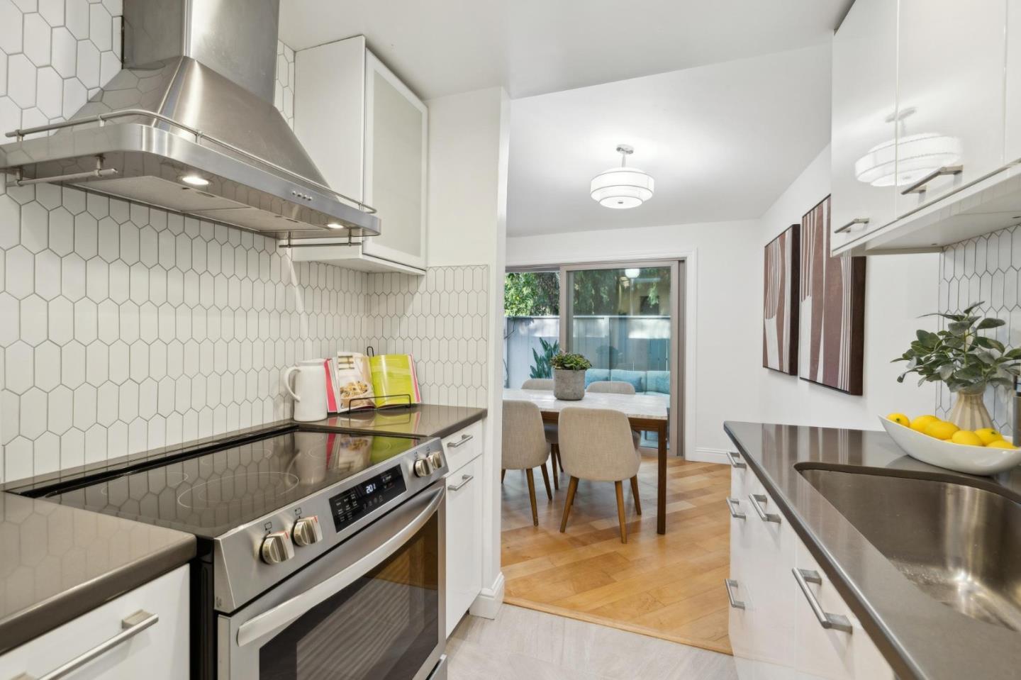 Detail Gallery Image 18 of 41 For 500 W Middlefield Rd #164,  Mountain View,  CA 94043 - 1 Beds | 1 Baths