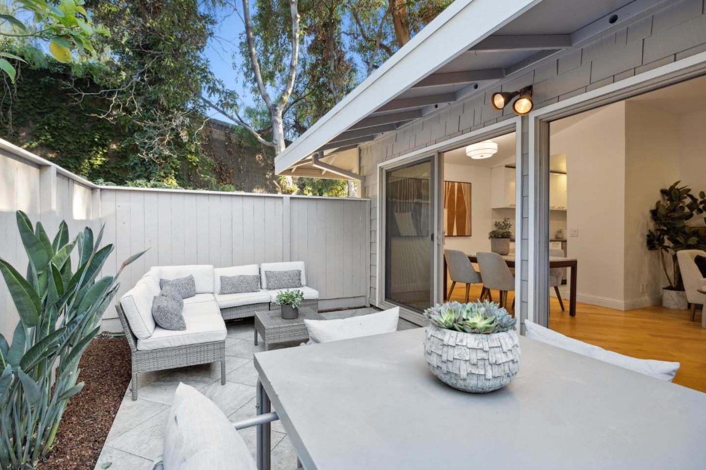 Detail Gallery Image 29 of 41 For 500 W Middlefield Rd #164,  Mountain View,  CA 94043 - 1 Beds | 1 Baths