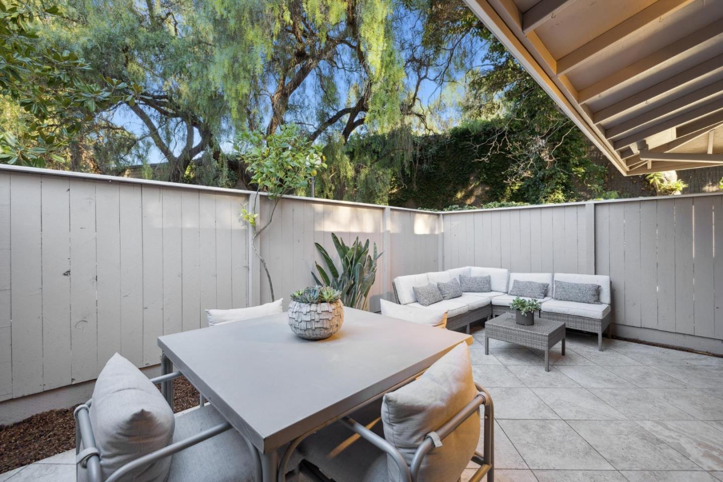 Detail Gallery Image 32 of 41 For 500 W Middlefield Rd #164,  Mountain View,  CA 94043 - 1 Beds | 1 Baths