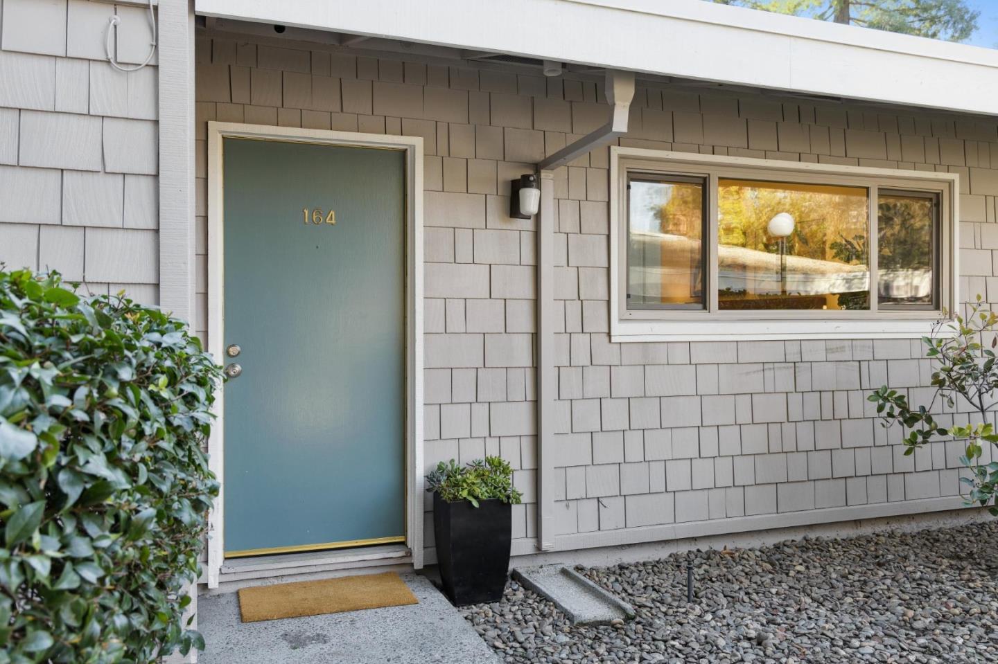 Detail Gallery Image 4 of 41 For 500 W Middlefield Rd #164,  Mountain View,  CA 94043 - 1 Beds | 1 Baths