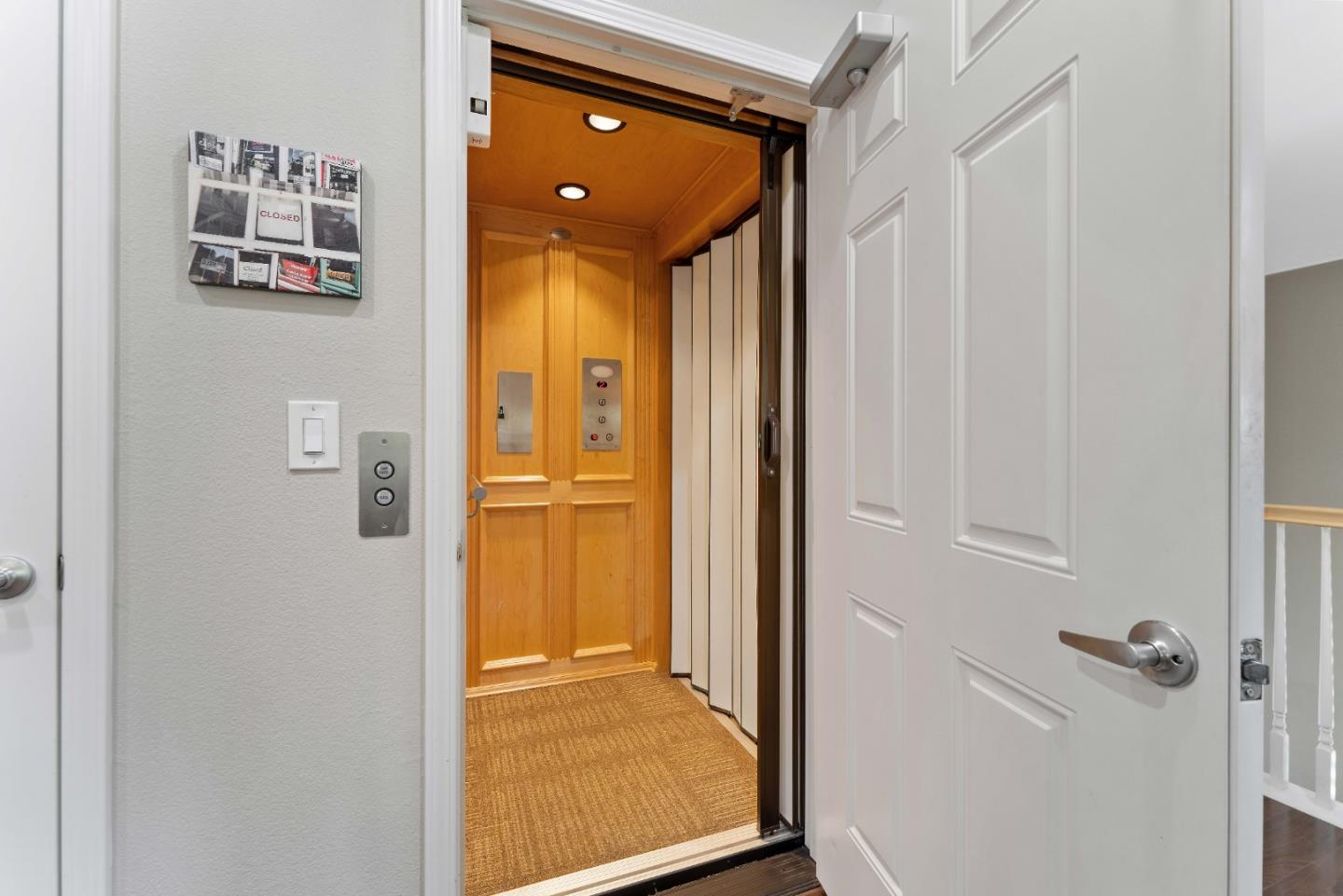 Detail Gallery Image 17 of 25 For 85 Bassett St, San Jose,  CA 95110 - 3 Beds | 2/1 Baths