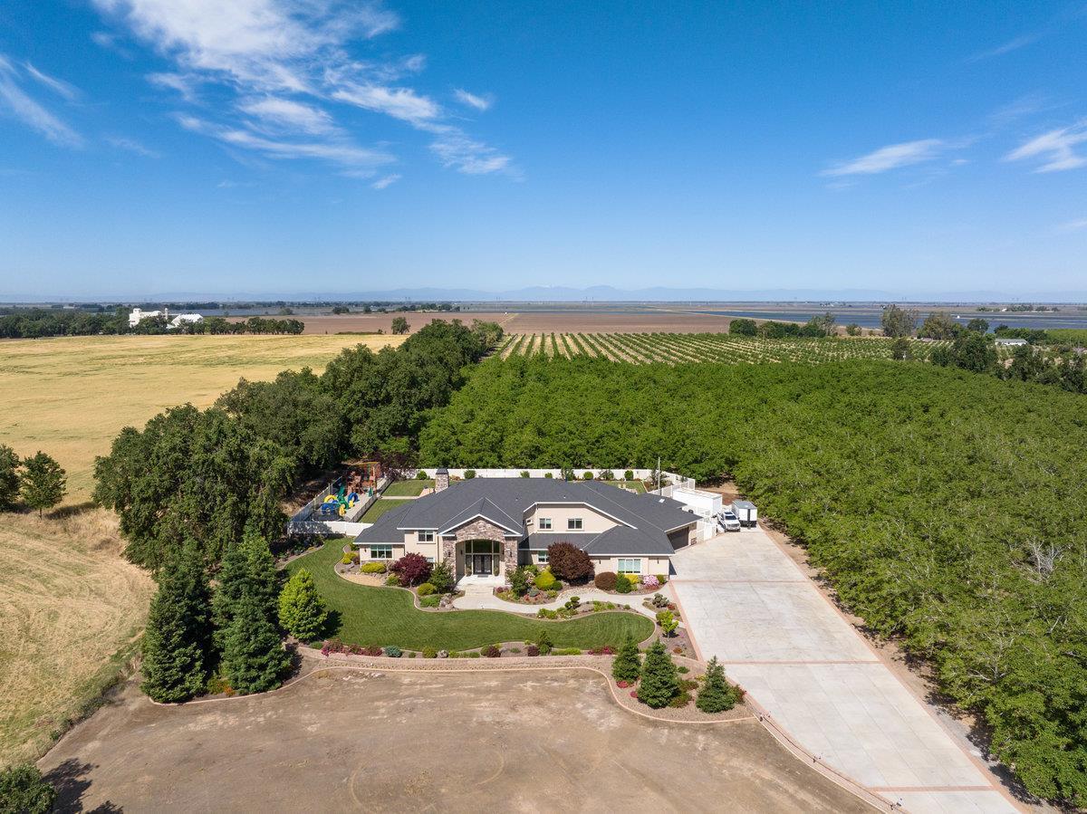 Detail Gallery Image 6 of 98 For 2165 W Biggs Gridley Rd, Gridley,  CA 95948 - 5 Beds | 6/1 Baths