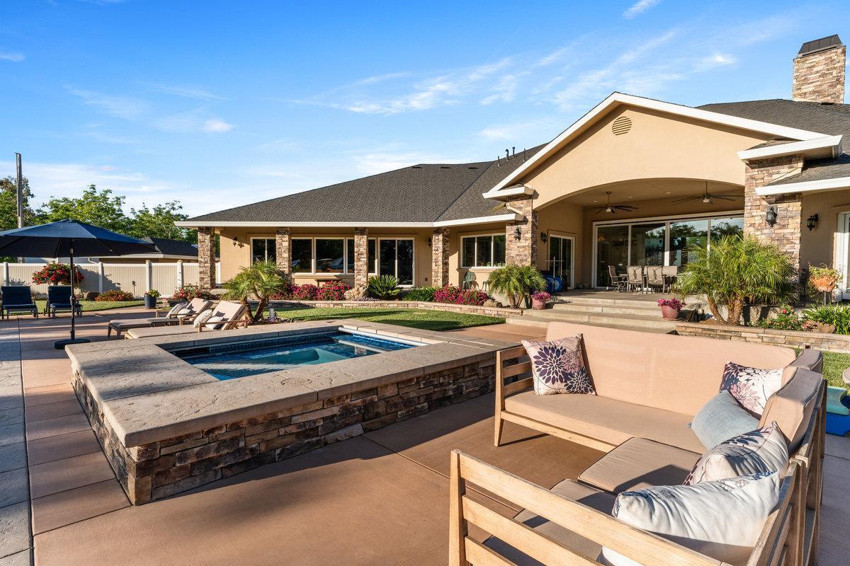 Detail Gallery Image 73 of 98 For 2165 W Biggs Gridley Rd, Gridley,  CA 95948 - 5 Beds | 6/1 Baths