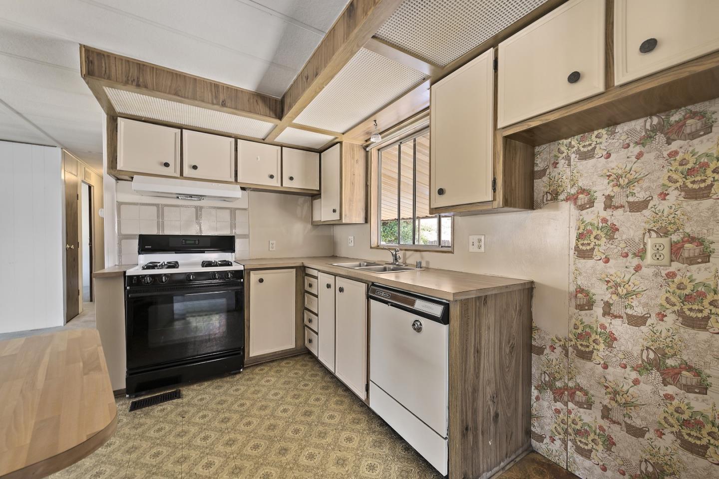 Detail Gallery Image 9 of 18 For 2614 Whispering Hills Circle #2614,  San Jose,  CA 95148 - 2 Beds | 2 Baths