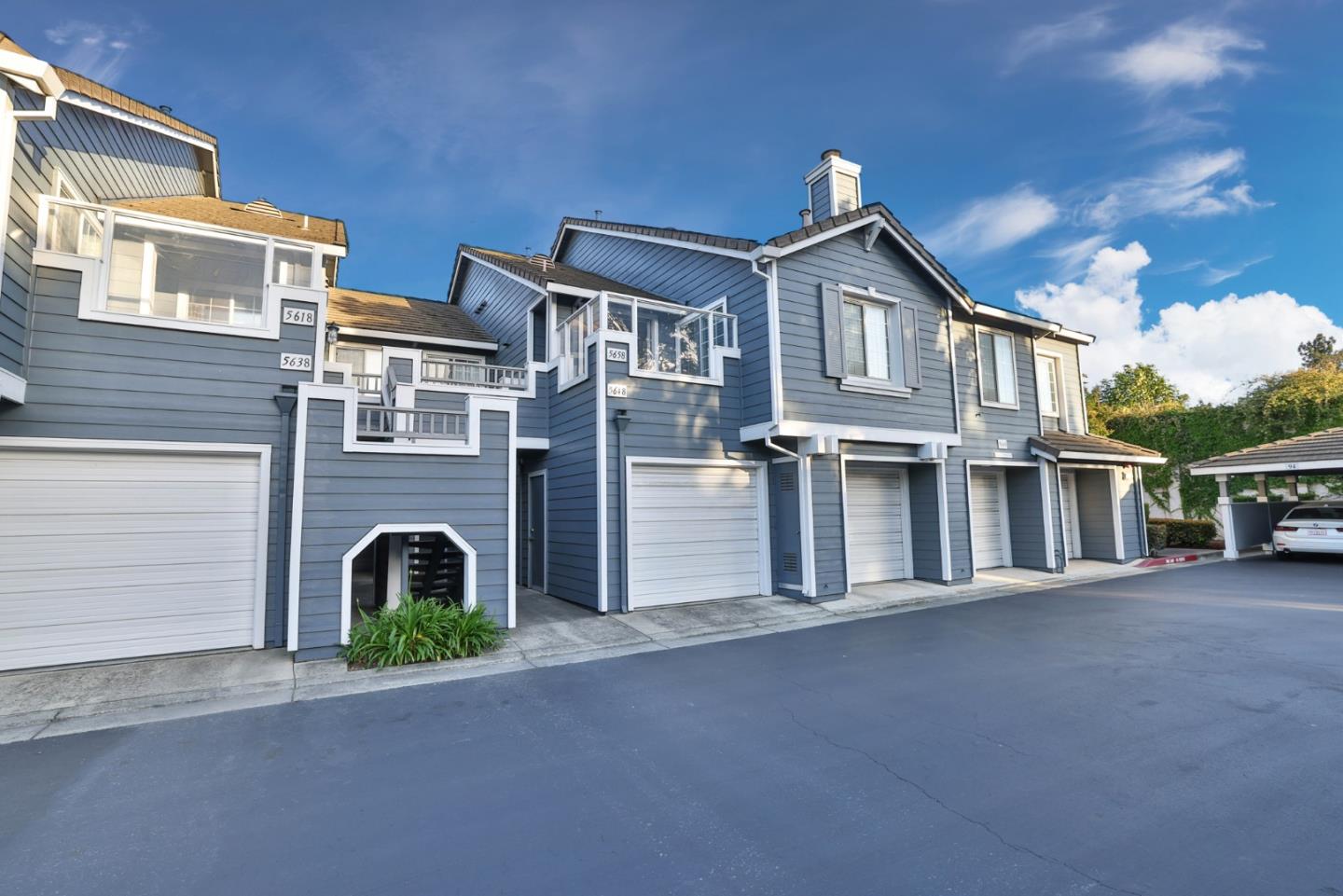 Detail Gallery Image 2 of 21 For 5658 Statice Cmn, Fremont,  CA 94538 - 2 Beds | 2 Baths