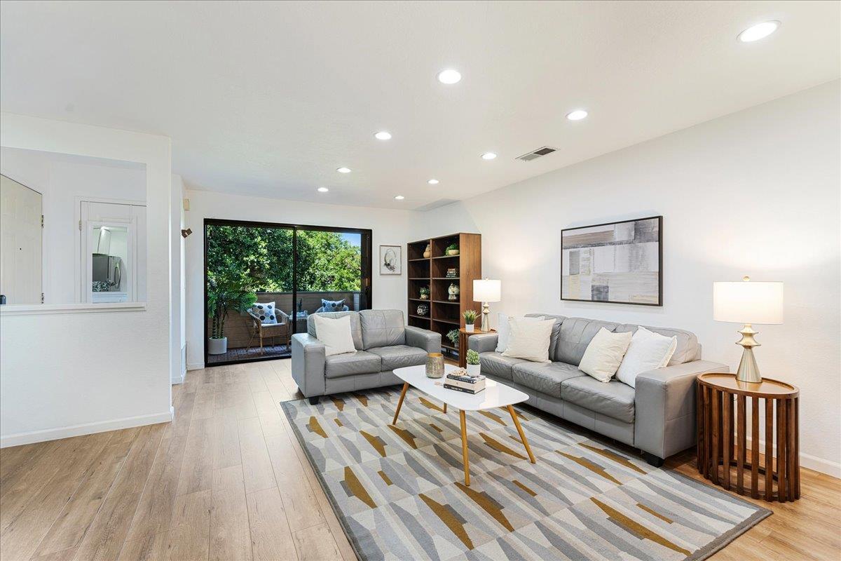 Detail Gallery Image 3 of 35 For 46 Shaniko Cmn #94,  Fremont,  CA 94539 - 2 Beds | 2 Baths