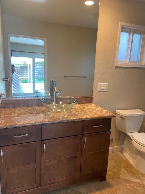 Detail Gallery Image 11 of 15 For 98 Eleanor Ave, Los Altos,  CA 94022 - 4 Beds | 2 Baths