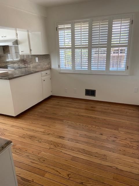 Detail Gallery Image 5 of 15 For 98 Eleanor Ave, Los Altos,  CA 94022 - 4 Beds | 2 Baths