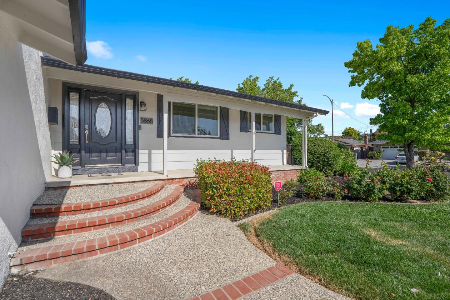 Detail Gallery Image 7 of 63 For 5868 Montevino Dr, San Jose,  CA 95123 - 3 Beds | 2/1 Baths