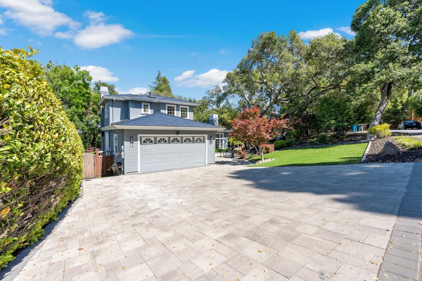 Detail Gallery Image 3 of 71 For 739 Oak View Way, Redwood City,  CA 94062 - 4 Beds | 4 Baths