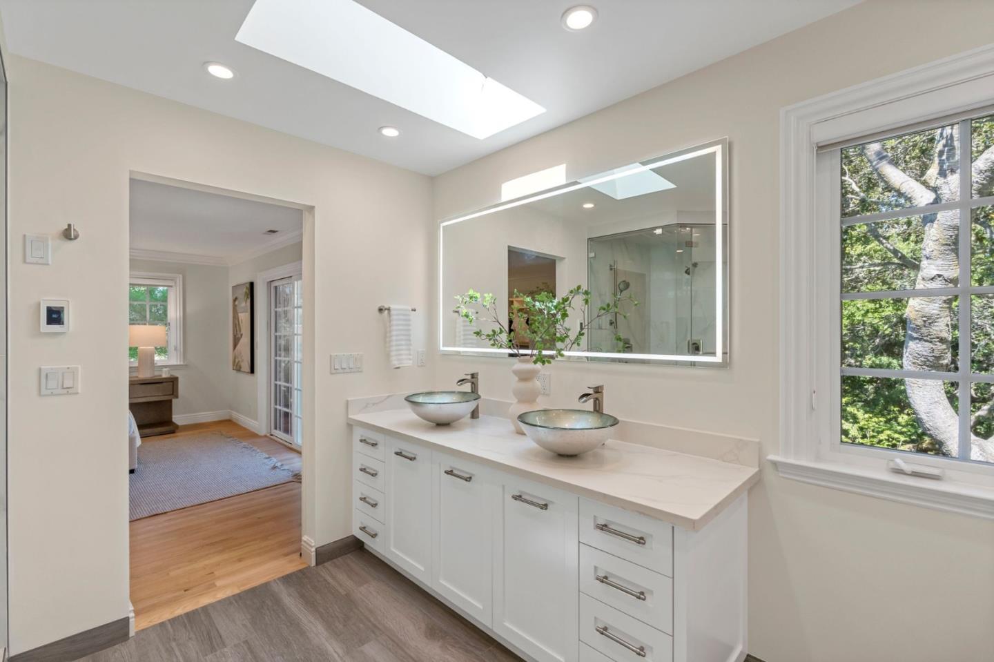 Detail Gallery Image 33 of 71 For 739 Oak View Way, Redwood City,  CA 94062 - 4 Beds | 4 Baths