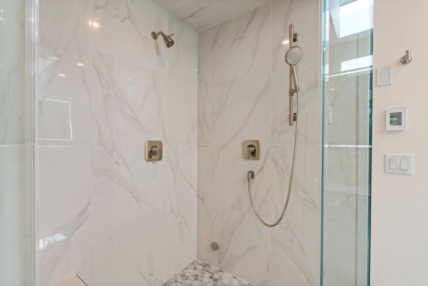 Detail Gallery Image 34 of 71 For 739 Oak View Way, Redwood City,  CA 94062 - 4 Beds | 4 Baths