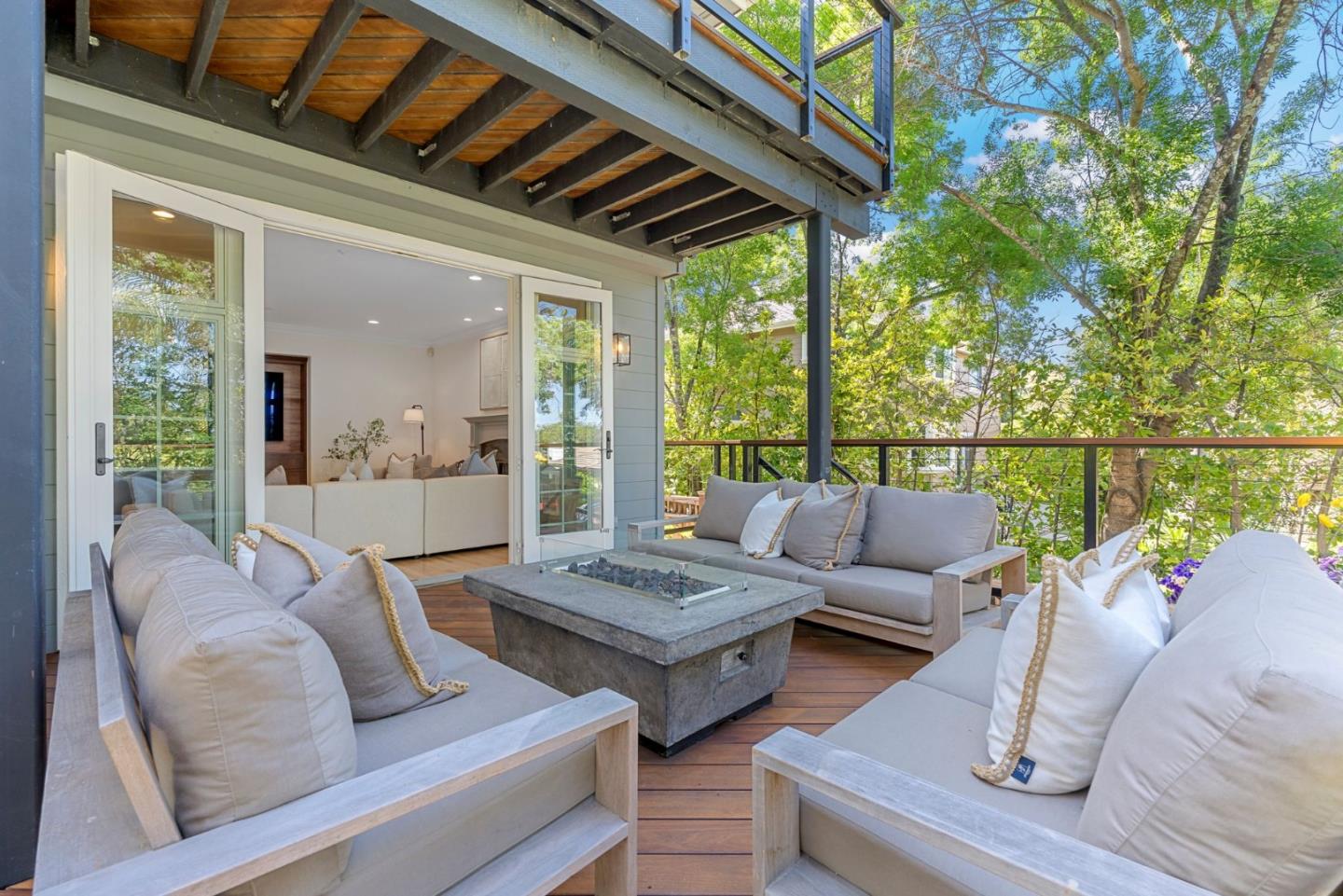Detail Gallery Image 40 of 71 For 739 Oak View Way, Redwood City,  CA 94062 - 4 Beds | 4 Baths