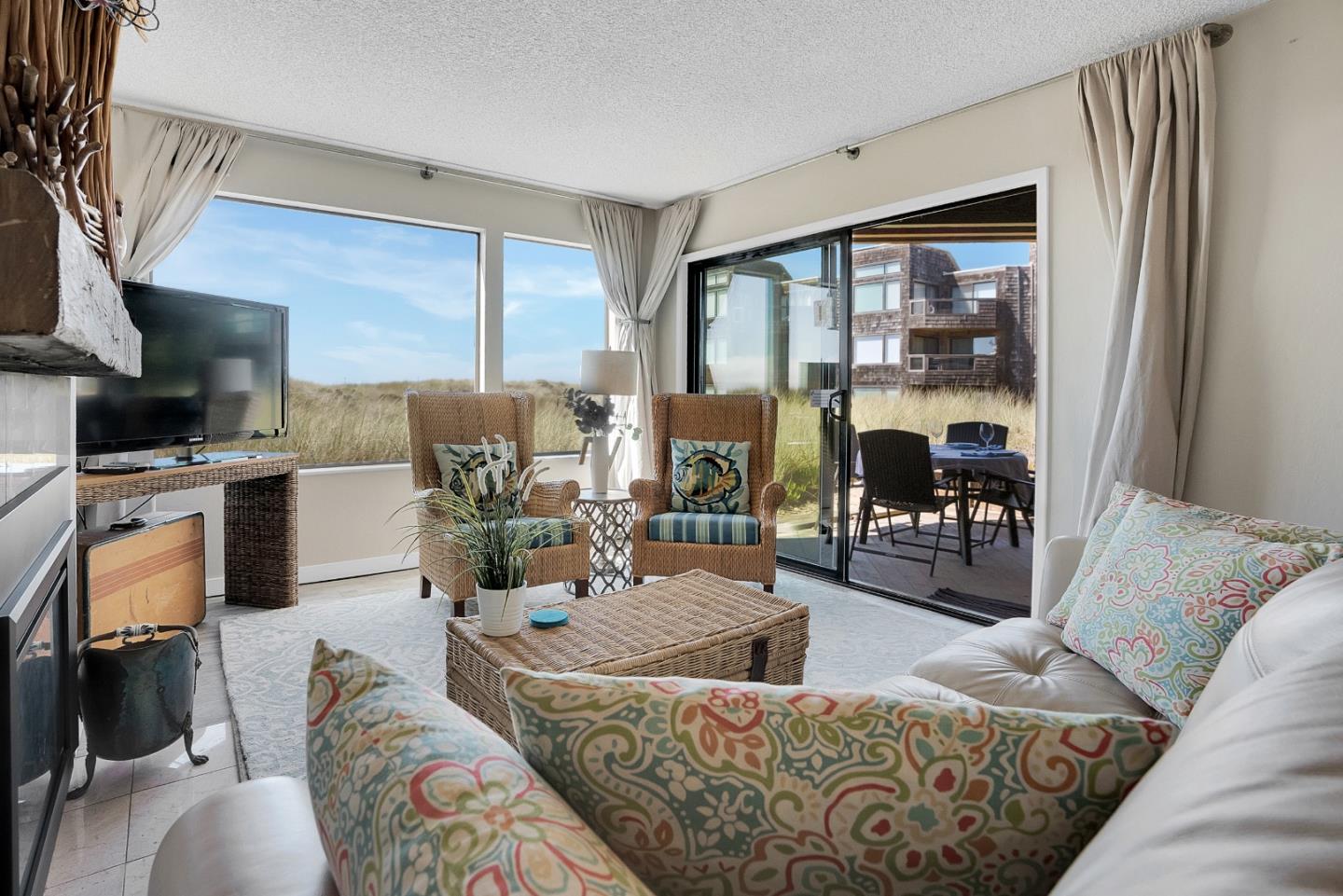 Detail Gallery Image 6 of 20 For 101 Shell Dr #145,  Watsonville,  CA 95076 - 2 Beds | 2 Baths