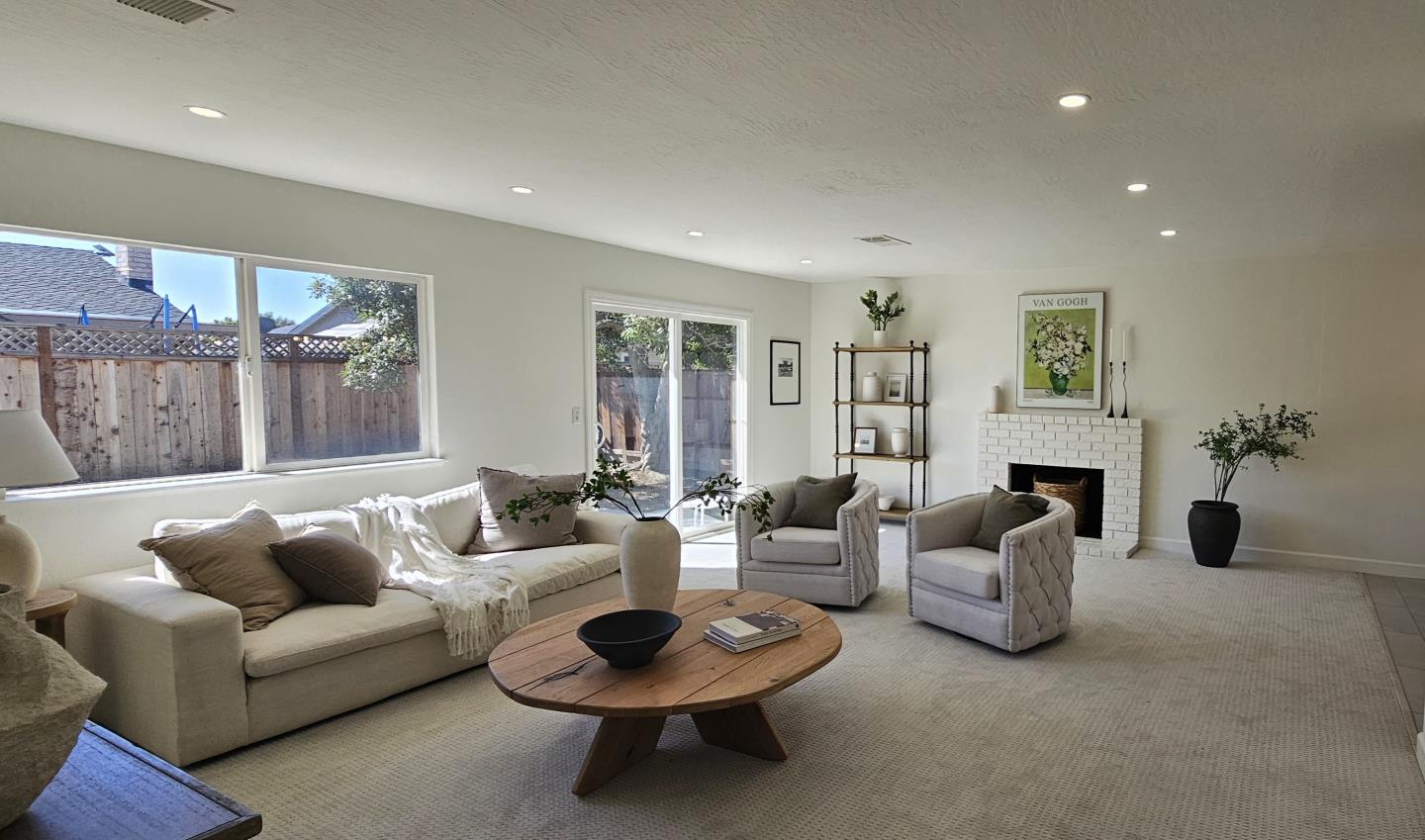 Detail Gallery Image 2 of 5 For 5748 Saint Paul Dr, Newark,  CA 94560 - 3 Beds | 2 Baths