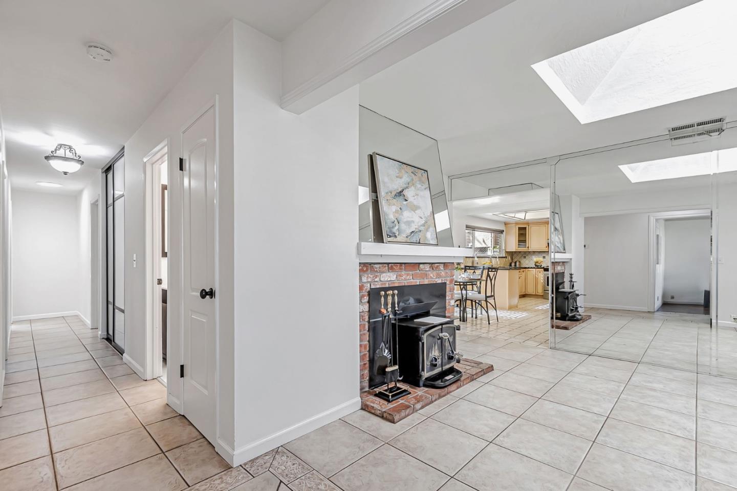 Detail Gallery Image 11 of 52 For 5883 Chris Dr, San Jose,  CA 95123 - 4 Beds | 2 Baths