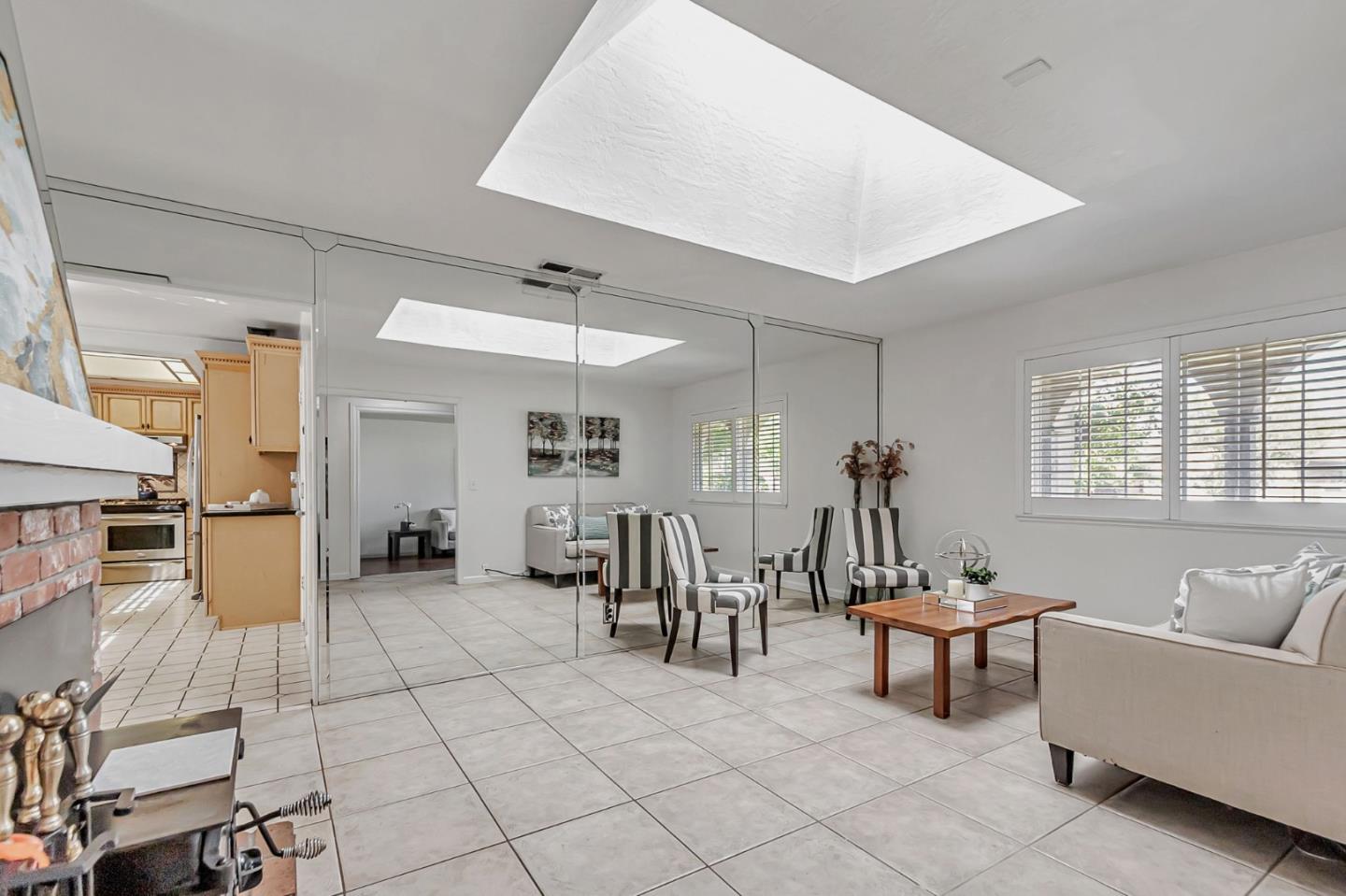 Detail Gallery Image 12 of 52 For 5883 Chris Dr, San Jose,  CA 95123 - 4 Beds | 2 Baths
