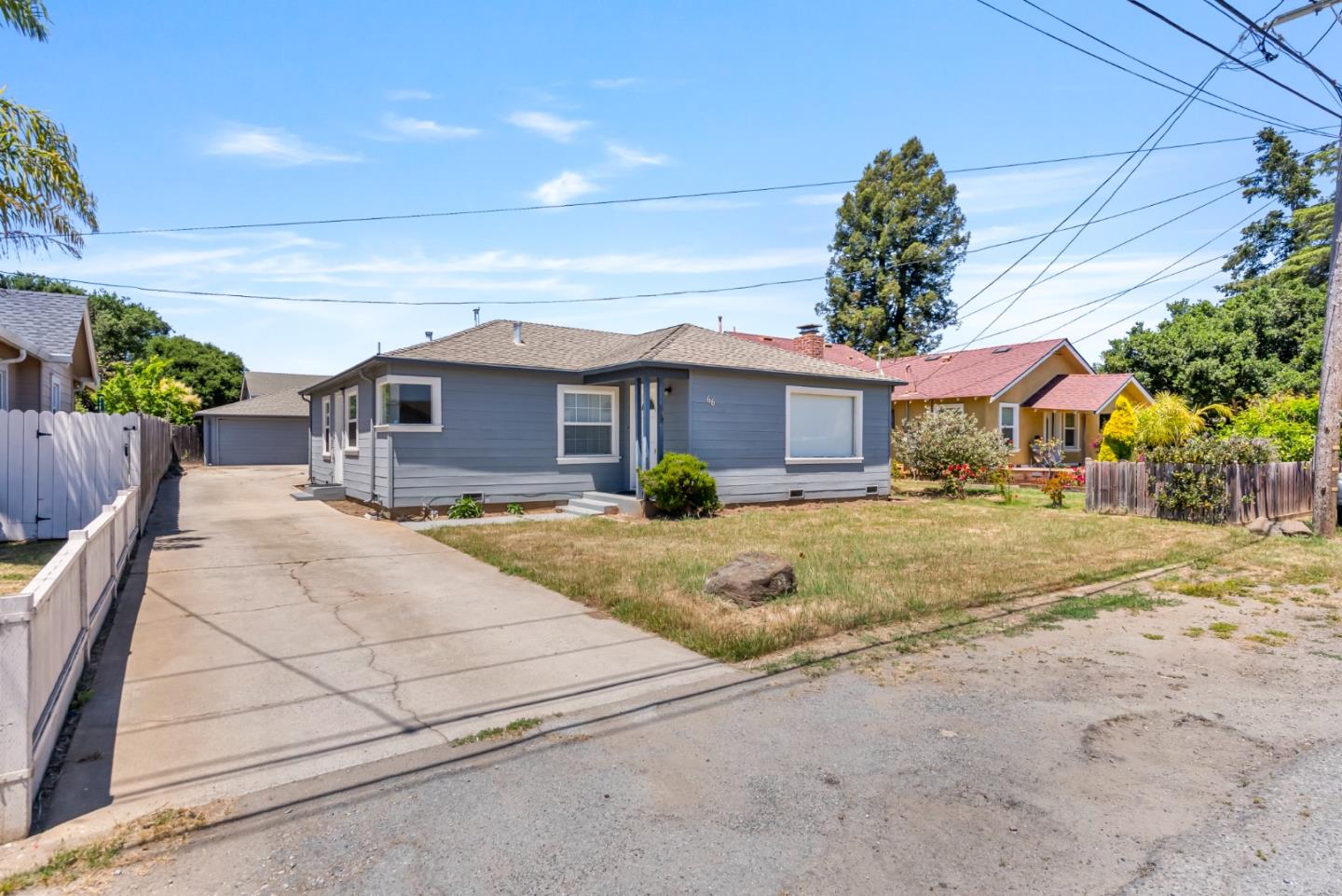 Detail Gallery Image 3 of 38 For 66 Bowker Rd, Freedom,  CA 95019 - 2 Beds | 1 Baths