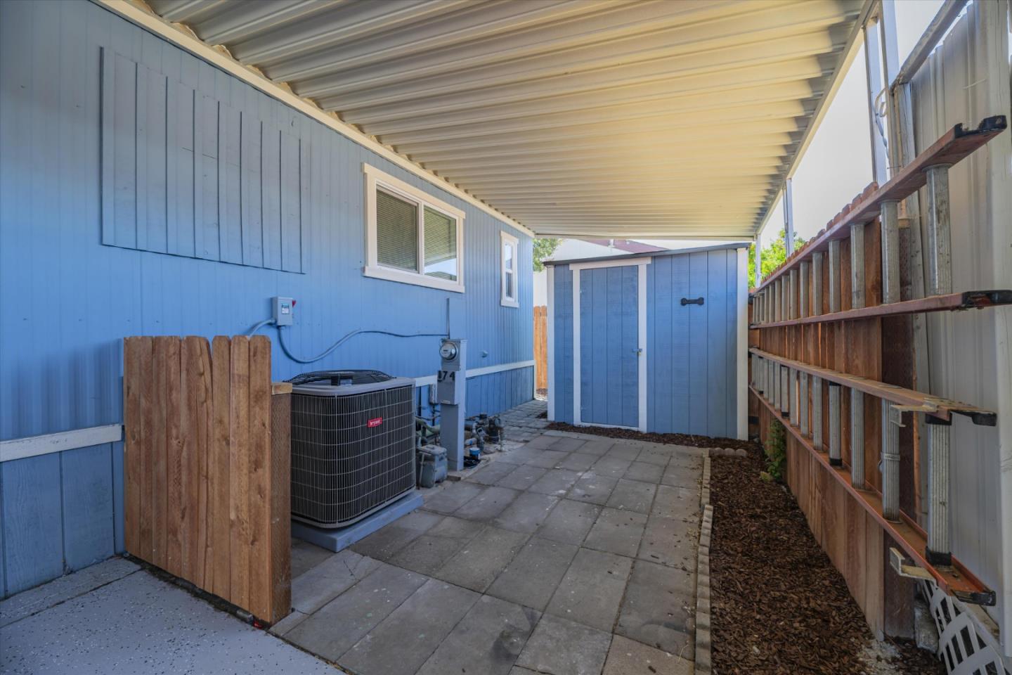 Detail Gallery Image 16 of 17 For 174 Redwood Dr #174,  Hollister,  CA 95023 - 4 Beds | 2 Baths