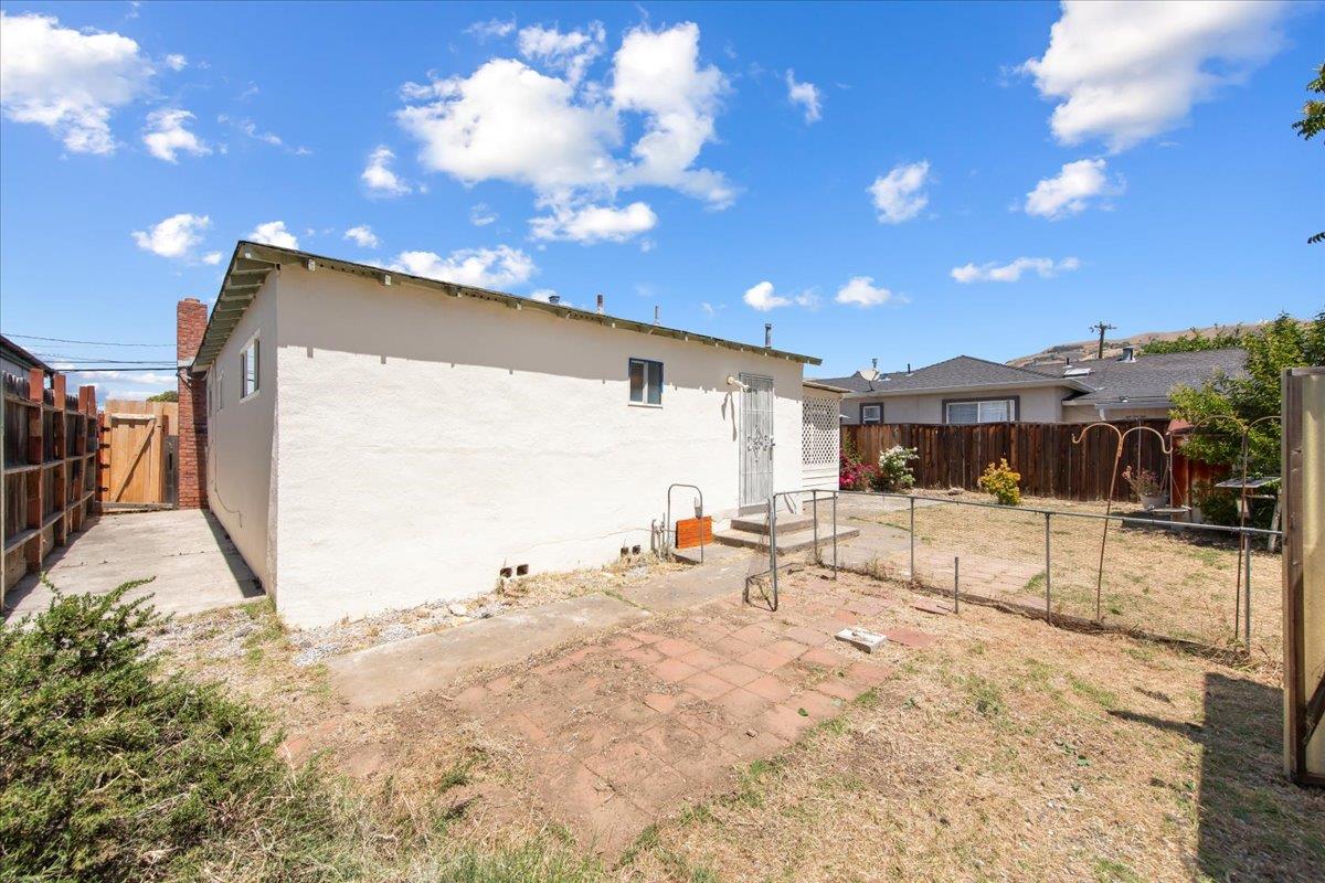 Detail Gallery Image 18 of 20 For 3552 E Hills Dr, San Jose,  CA 95127 - 2 Beds | 1 Baths