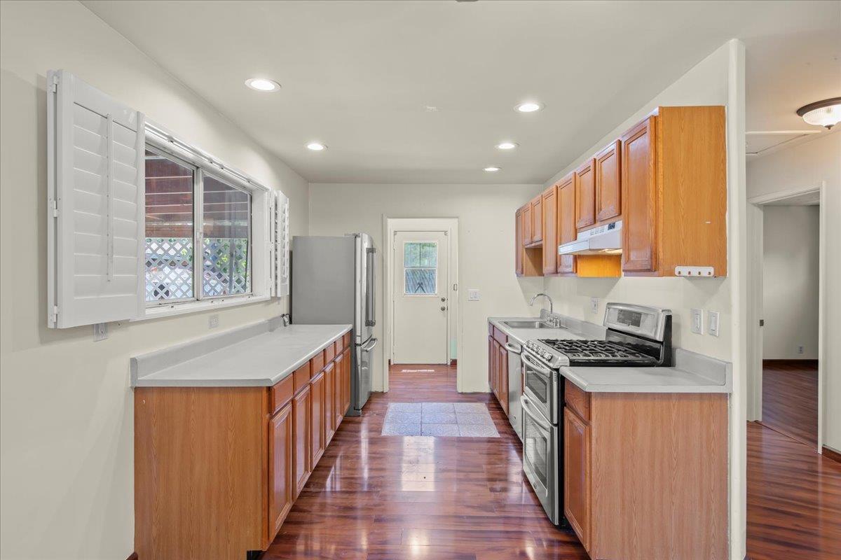 Detail Gallery Image 7 of 20 For 3552 E Hills Dr, San Jose,  CA 95127 - 2 Beds | 1 Baths