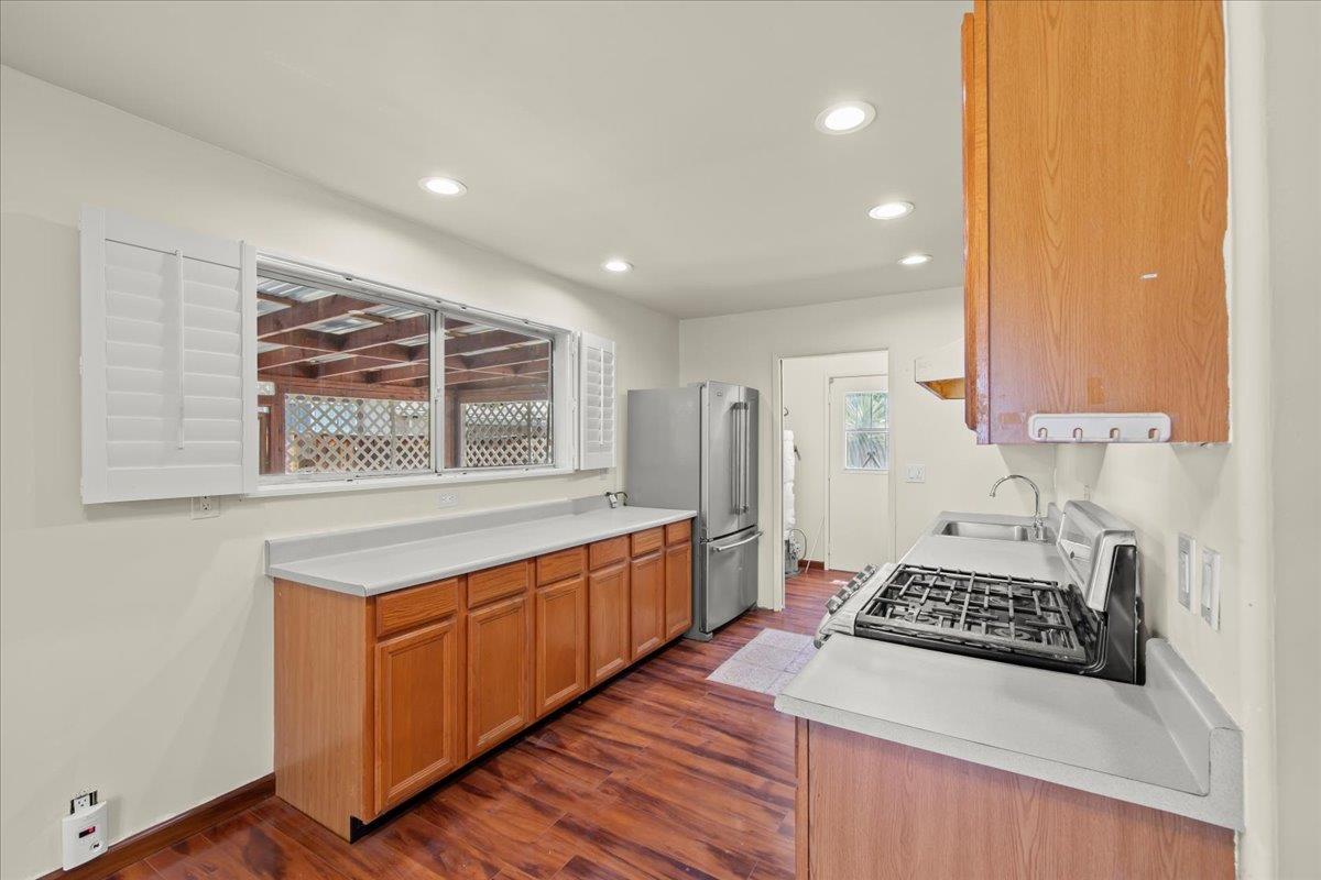 Detail Gallery Image 8 of 20 For 3552 E Hills Dr, San Jose,  CA 95127 - 2 Beds | 1 Baths