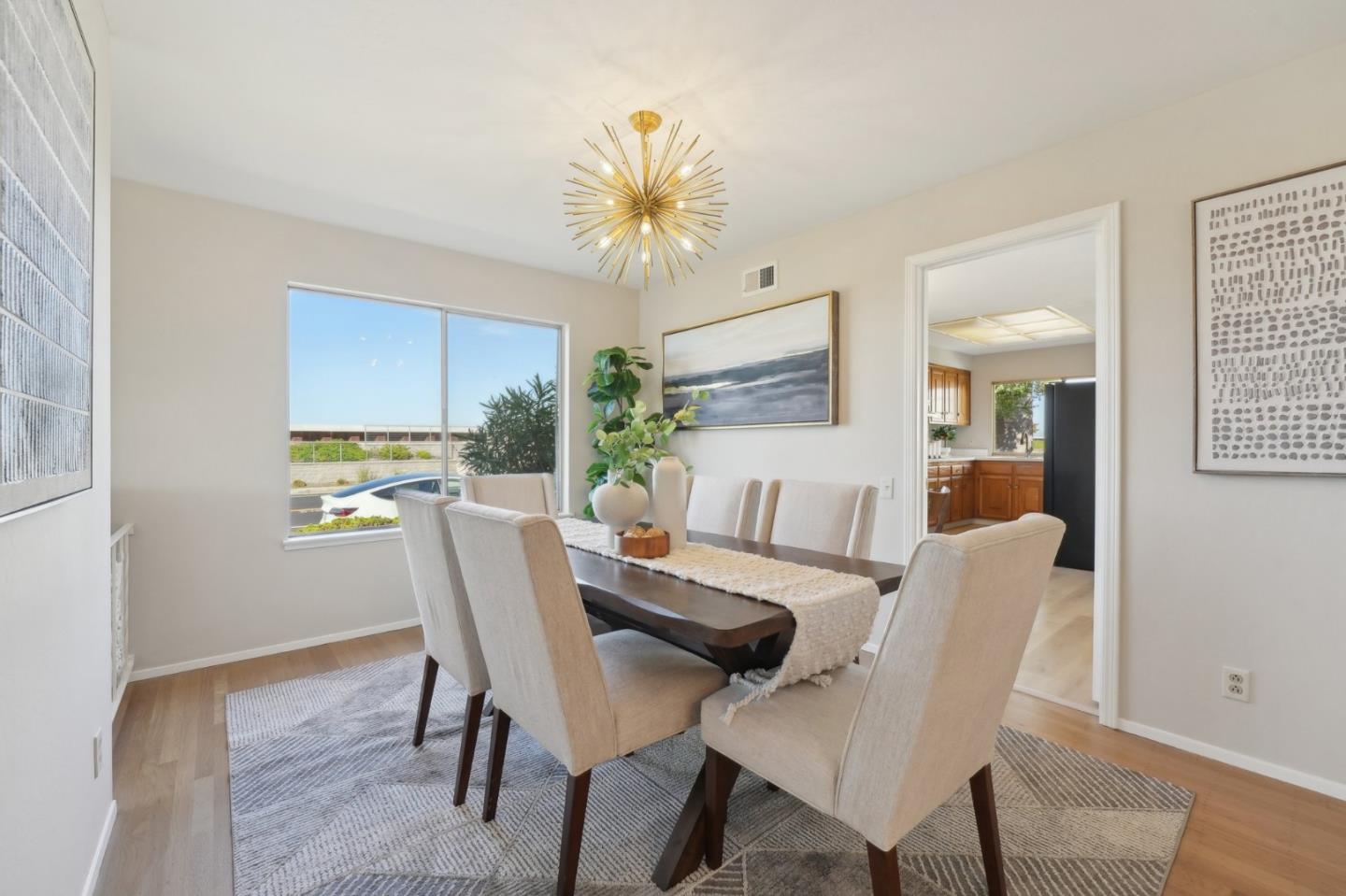 Detail Gallery Image 11 of 56 For 1098 Egret St, Foster City,  CA 94404 - 3 Beds | 2 Baths