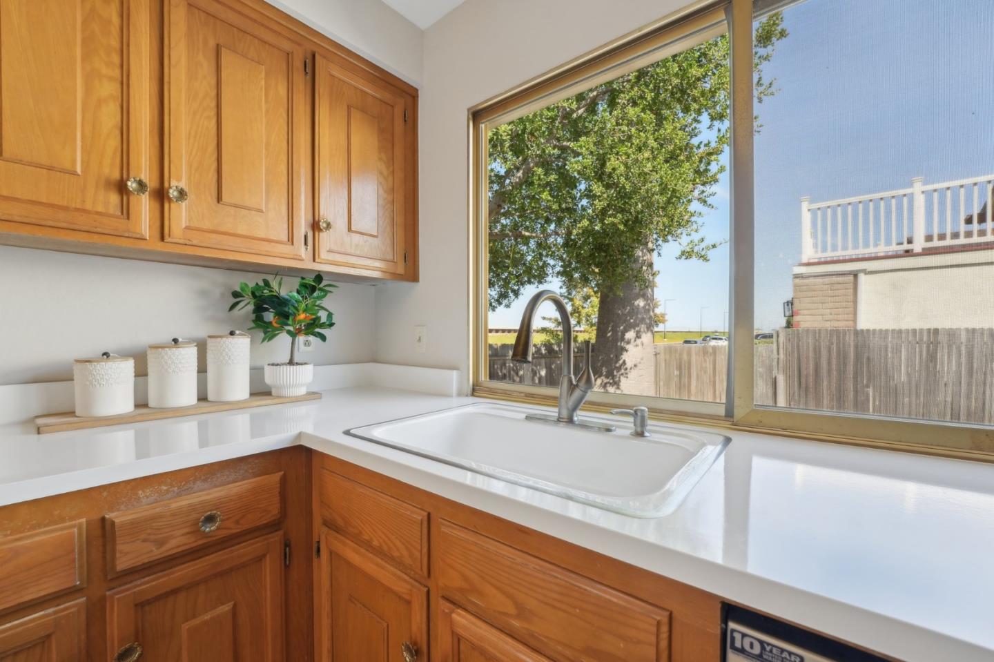 Detail Gallery Image 17 of 56 For 1098 Egret St, Foster City,  CA 94404 - 3 Beds | 2 Baths