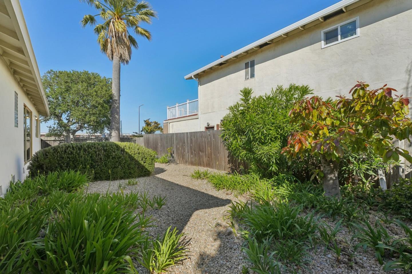 Detail Gallery Image 28 of 56 For 1098 Egret St, Foster City,  CA 94404 - 3 Beds | 2 Baths