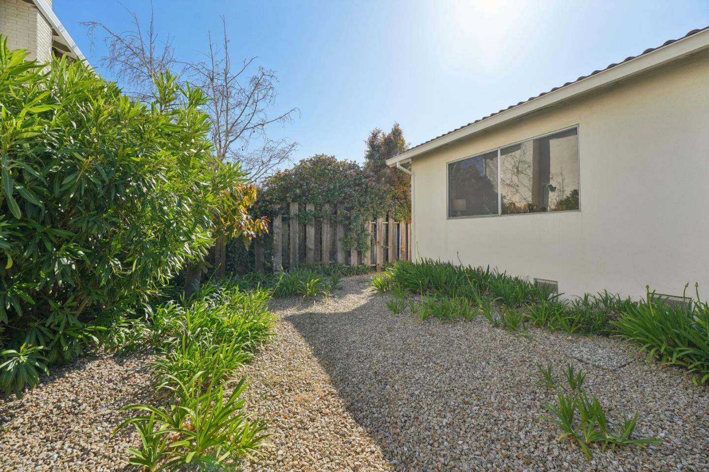 Detail Gallery Image 29 of 56 For 1098 Egret St, Foster City,  CA 94404 - 3 Beds | 2 Baths