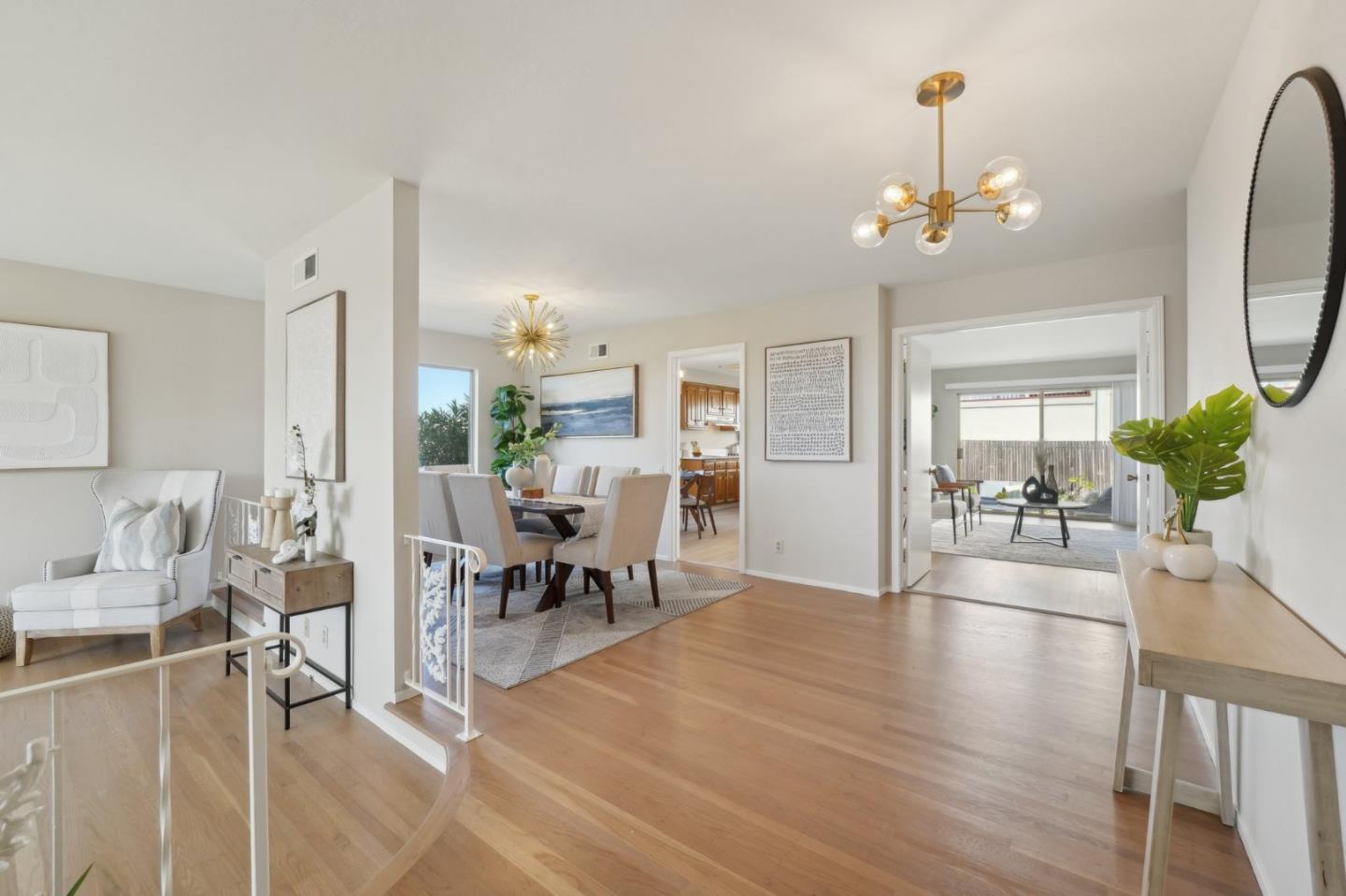 Detail Gallery Image 8 of 56 For 1098 Egret St, Foster City,  CA 94404 - 3 Beds | 2 Baths