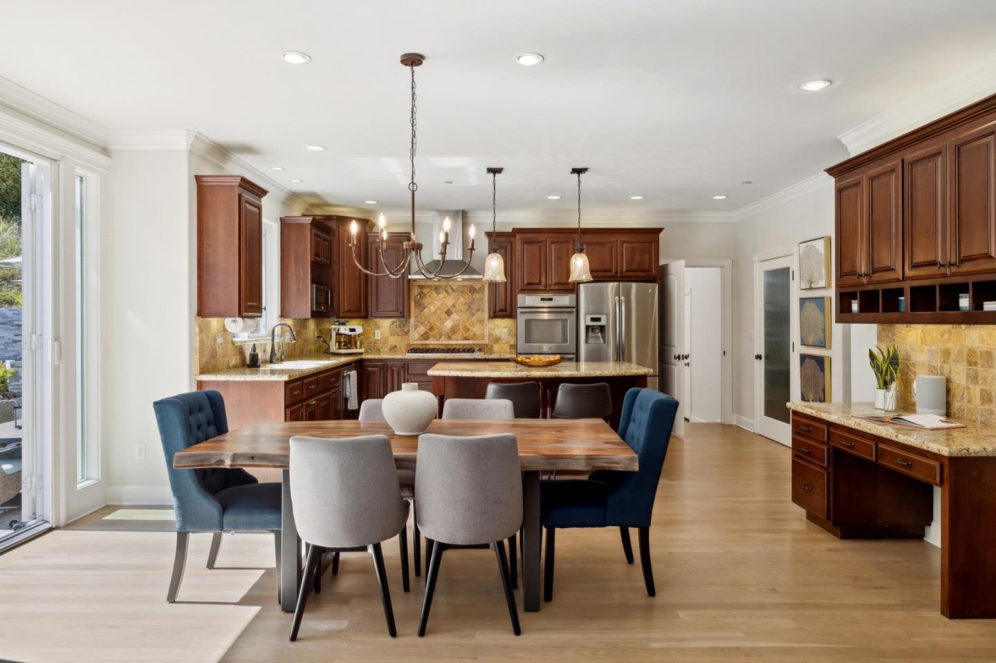 Detail Gallery Image 21 of 79 For 111 Falcon Ridge Rd, Scotts Valley,  CA 95066 - 4 Beds | 3/1 Baths