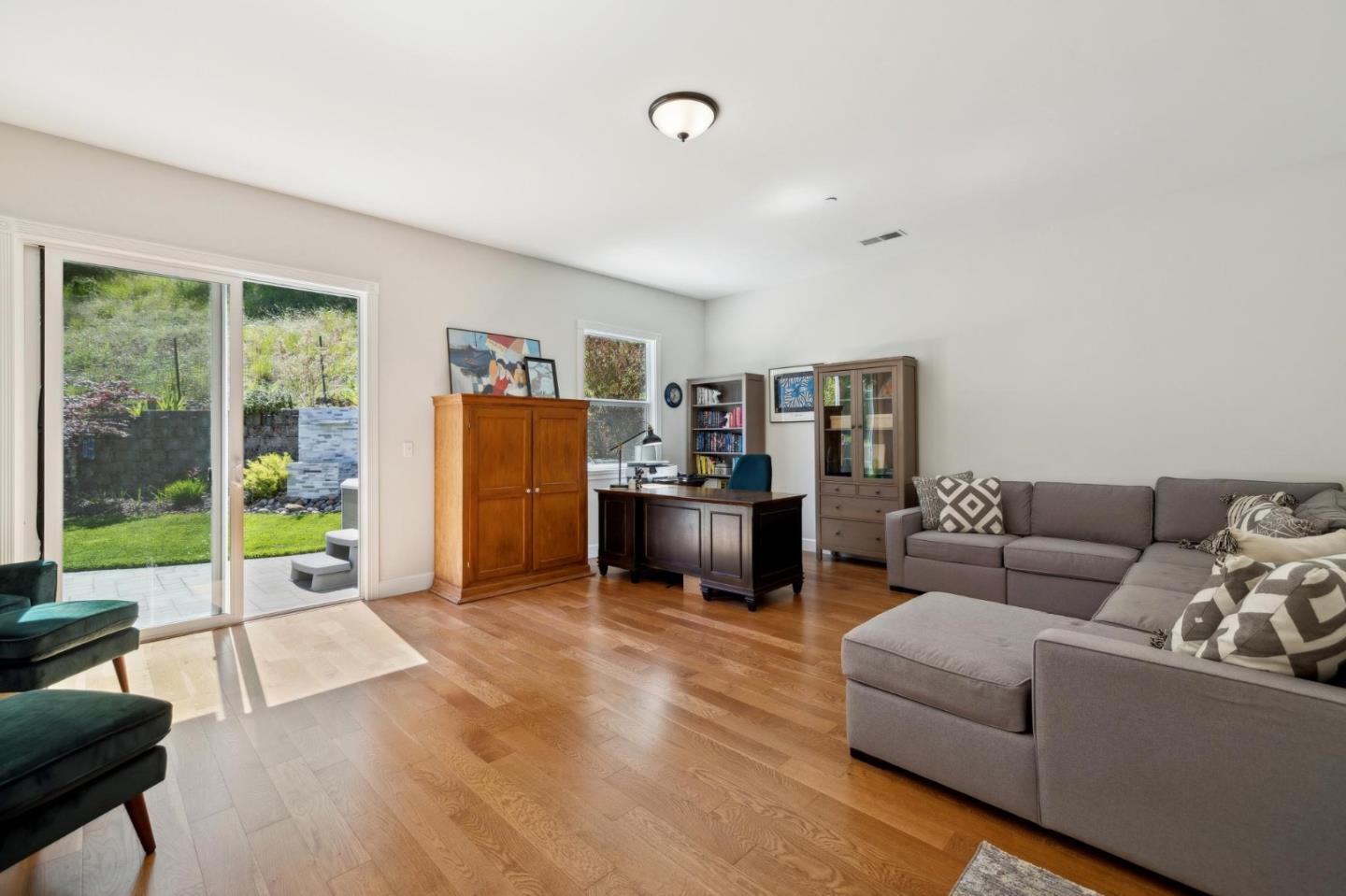 Detail Gallery Image 34 of 79 For 111 Falcon Ridge Rd, Scotts Valley,  CA 95066 - 4 Beds | 3/1 Baths