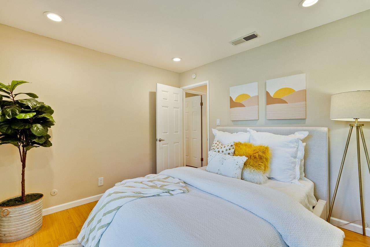 Detail Gallery Image 18 of 33 For 21089 Red Fir Ct, Cupertino,  CA 95014 - 2 Beds | 1 Baths