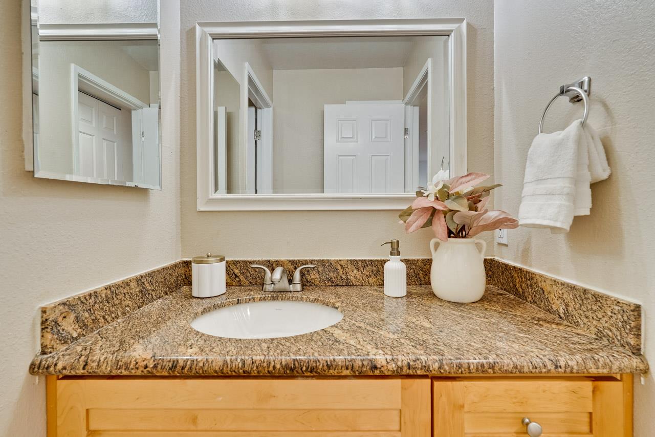 Detail Gallery Image 23 of 33 For 21089 Red Fir Ct, Cupertino,  CA 95014 - 2 Beds | 1 Baths