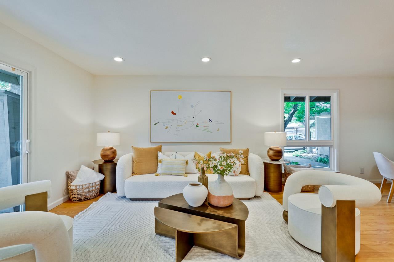 Detail Gallery Image 3 of 33 For 21089 Red Fir Ct, Cupertino,  CA 95014 - 2 Beds | 1 Baths