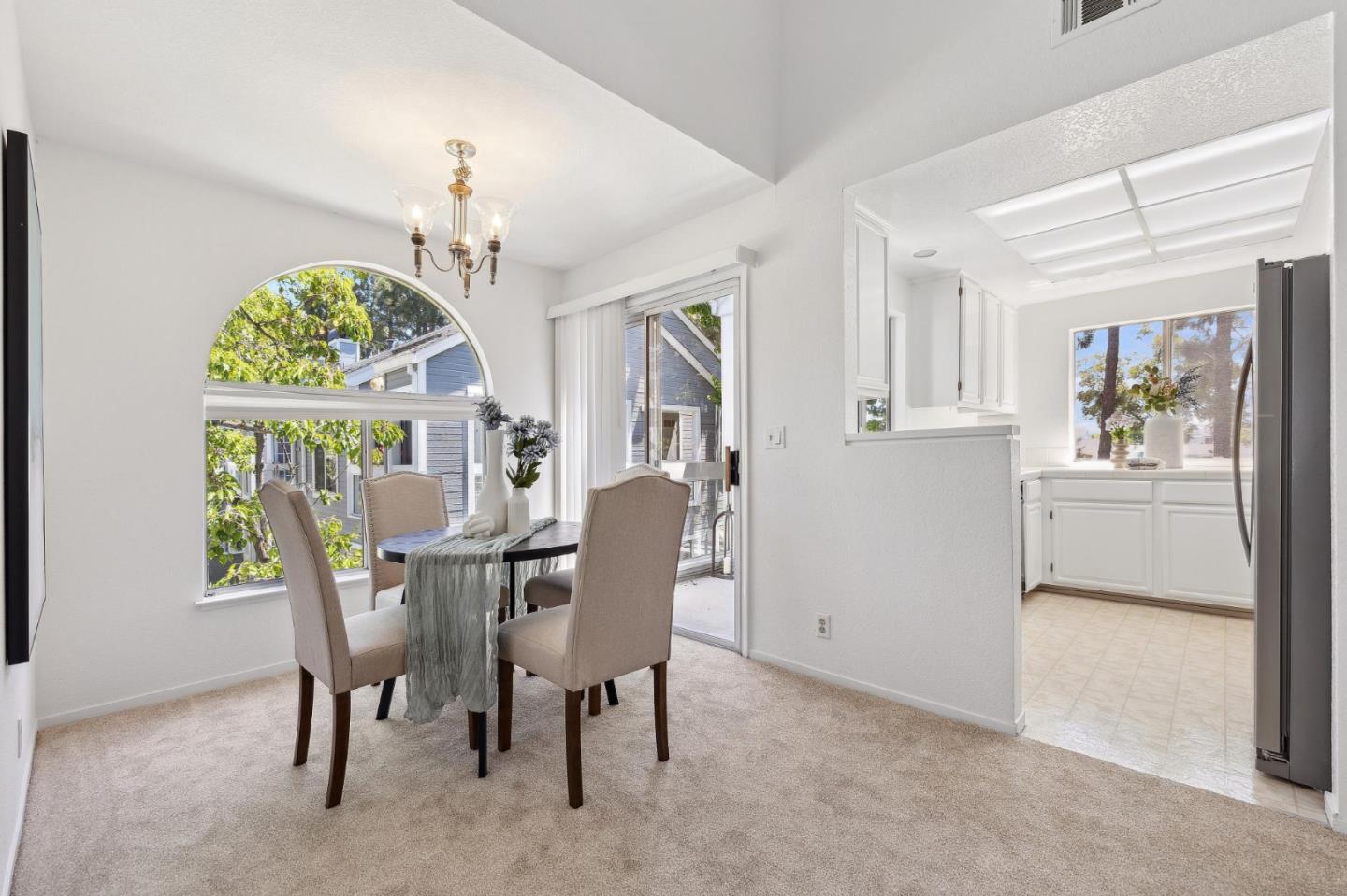 Detail Gallery Image 11 of 39 For 820 Boardwalk Pl, Redwood City,  CA 94065 - 2 Beds | 1 Baths