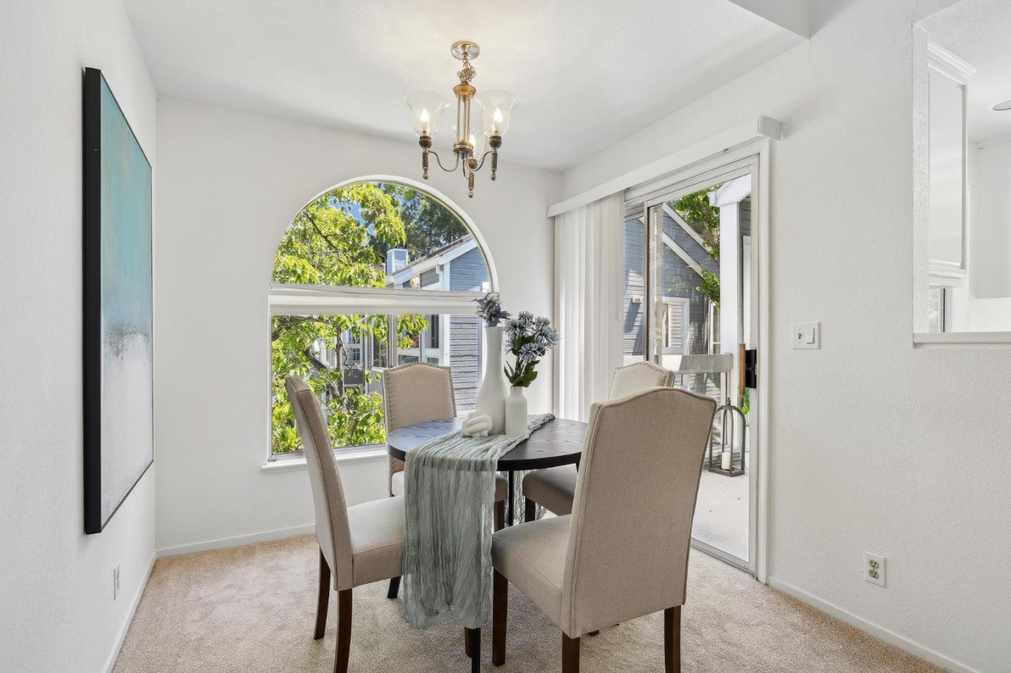 Detail Gallery Image 8 of 9 For 820 Boardwalk Pl, Redwood City,  CA 94065 - 2 Beds | 1 Baths