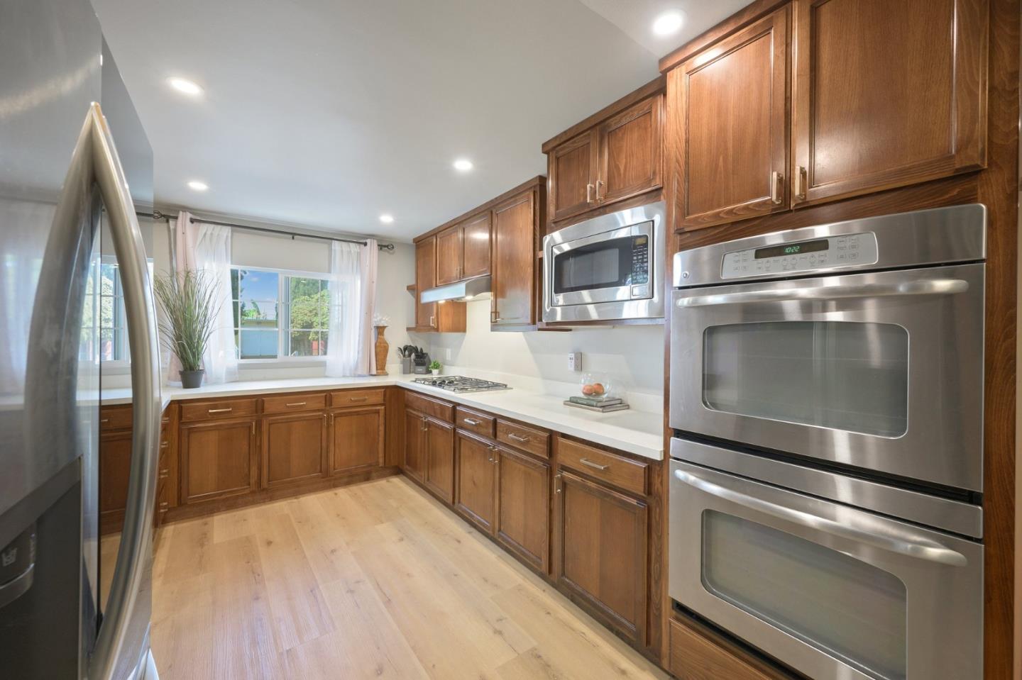 Detail Gallery Image 10 of 43 For 10230 Griffith St, San Jose,  CA 95127 - 4 Beds | 2 Baths