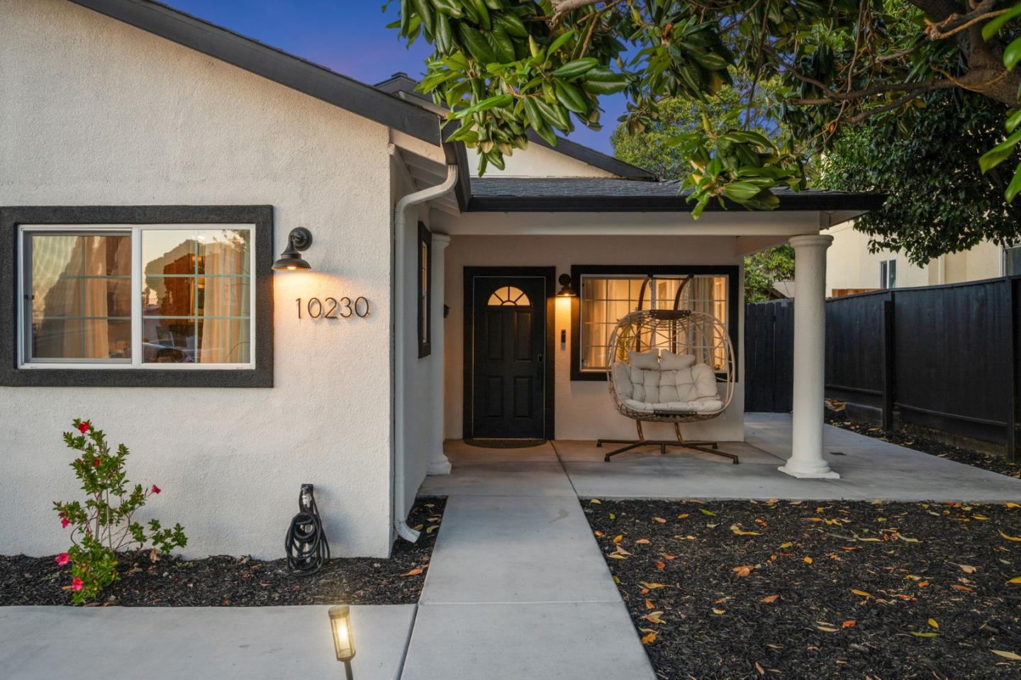 Detail Gallery Image 4 of 43 For 10230 Griffith St, San Jose,  CA 95127 - 4 Beds | 2 Baths
