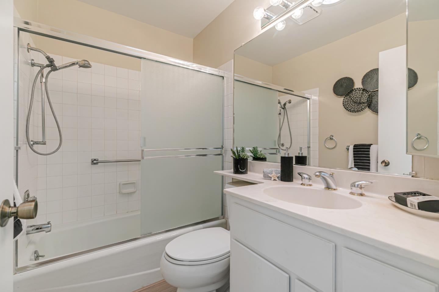 Detail Gallery Image 27 of 59 For 8480 Grenache Ct, San Jose,  CA 95135 - 2 Beds | 2 Baths