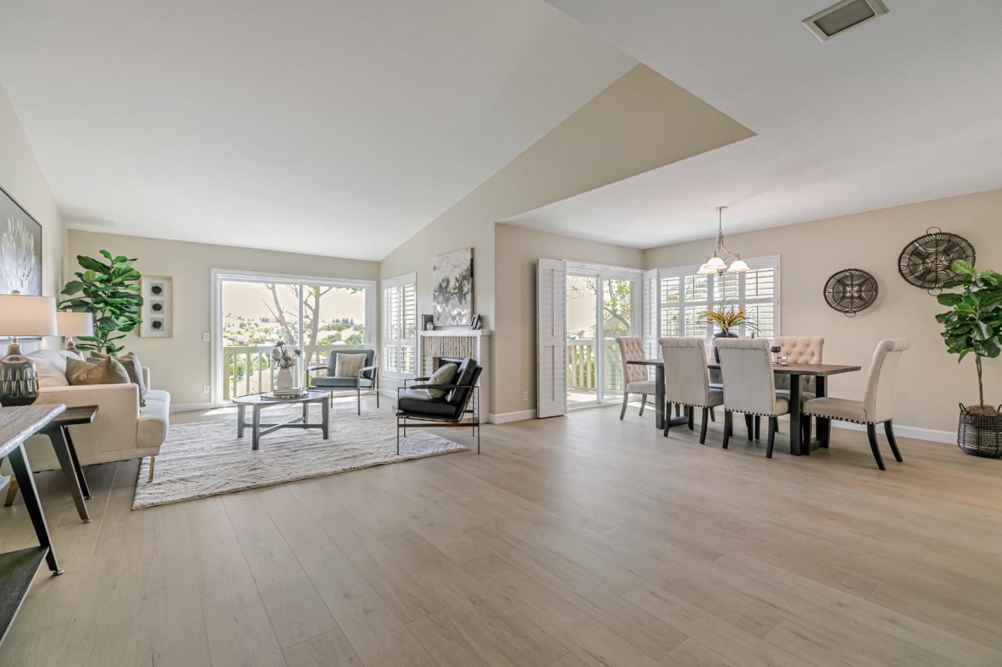 Detail Gallery Image 4 of 59 For 8480 Grenache Ct, San Jose,  CA 95135 - 2 Beds | 2 Baths