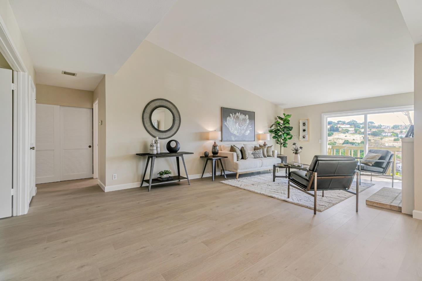 Detail Gallery Image 5 of 59 For 8480 Grenache Ct, San Jose,  CA 95135 - 2 Beds | 2 Baths